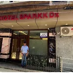 Hotel Sparkk Deluxe, New Delhi