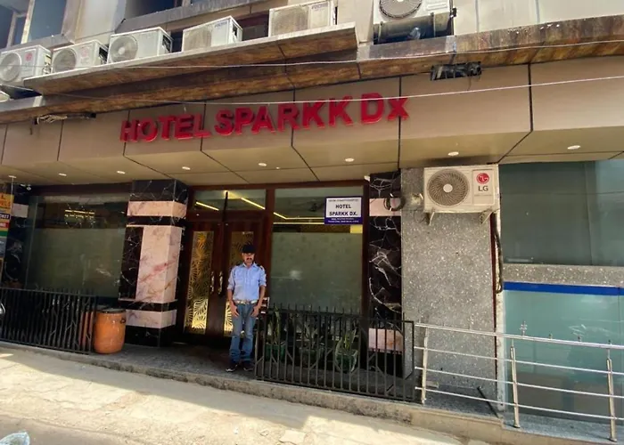 Hotel Sparkk Deluxe, New Delhi