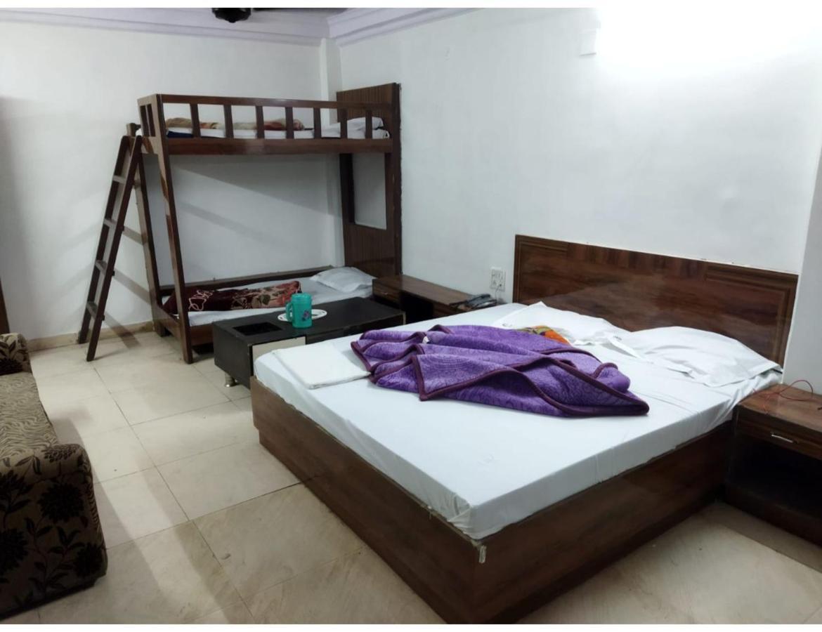 Homestay Sparkk Deluxe, *
